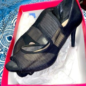 Black sandal heel size 11